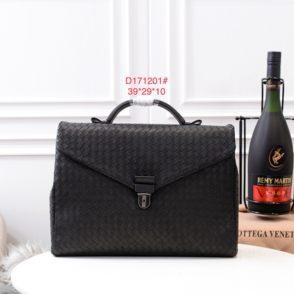 ボッテガヴェネタバッグ正面デザイン